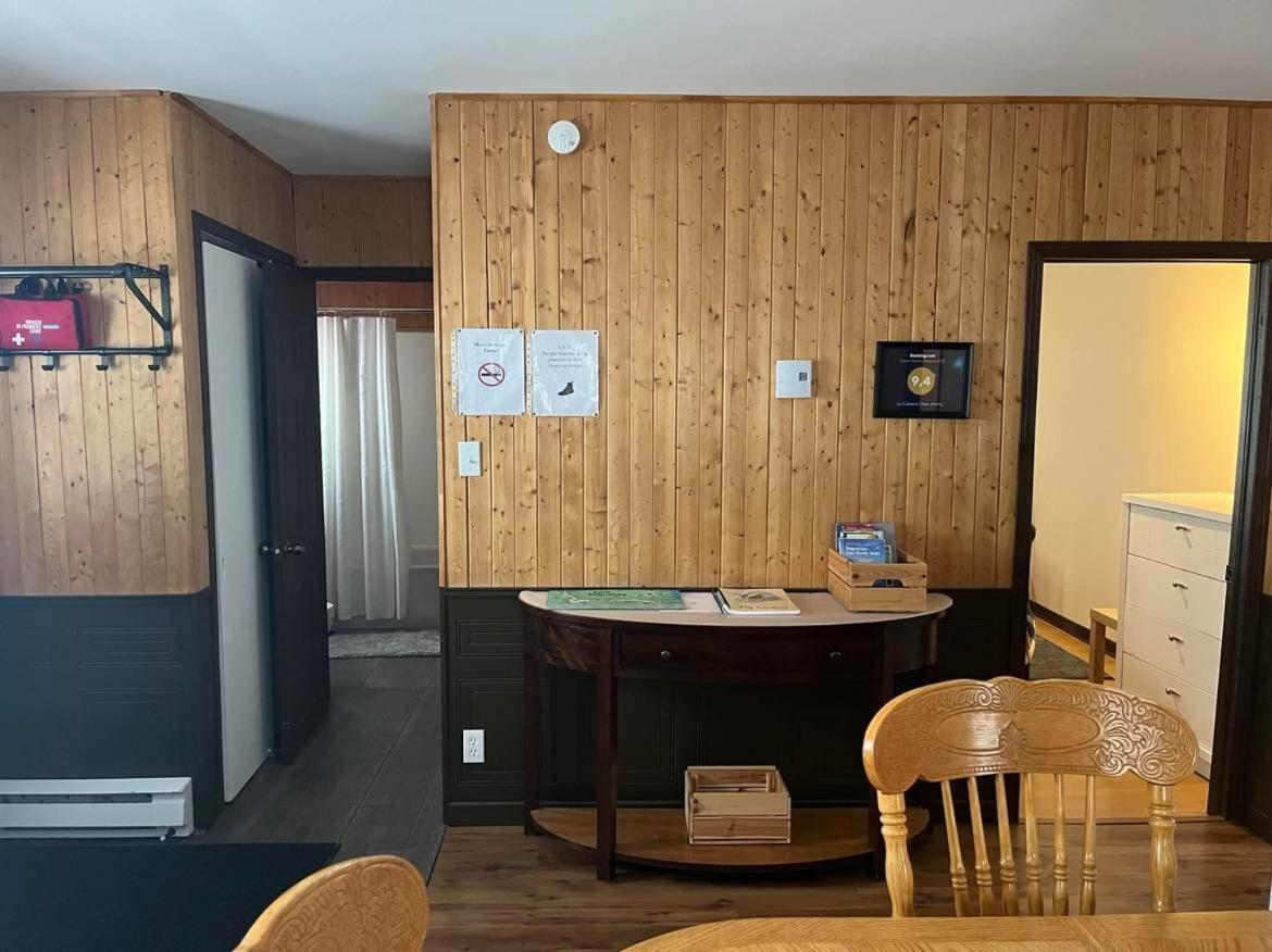 La Cabane Chez Jimmy Petit-Saguenay Exterior photo